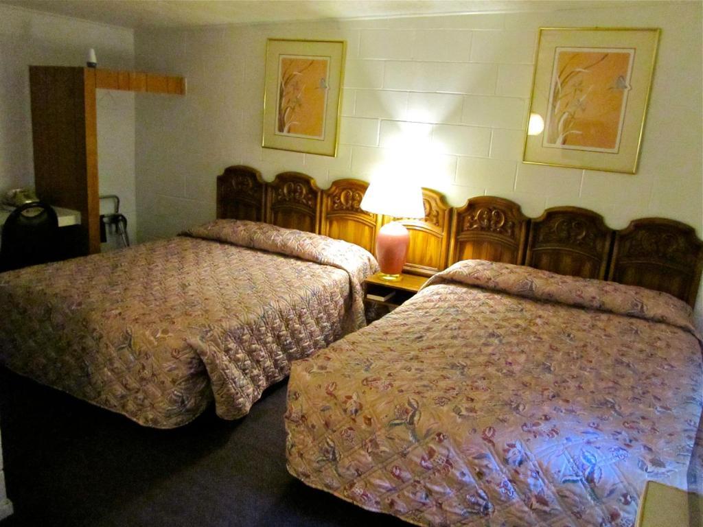 Relax Inn - Cottage Grove Room photo